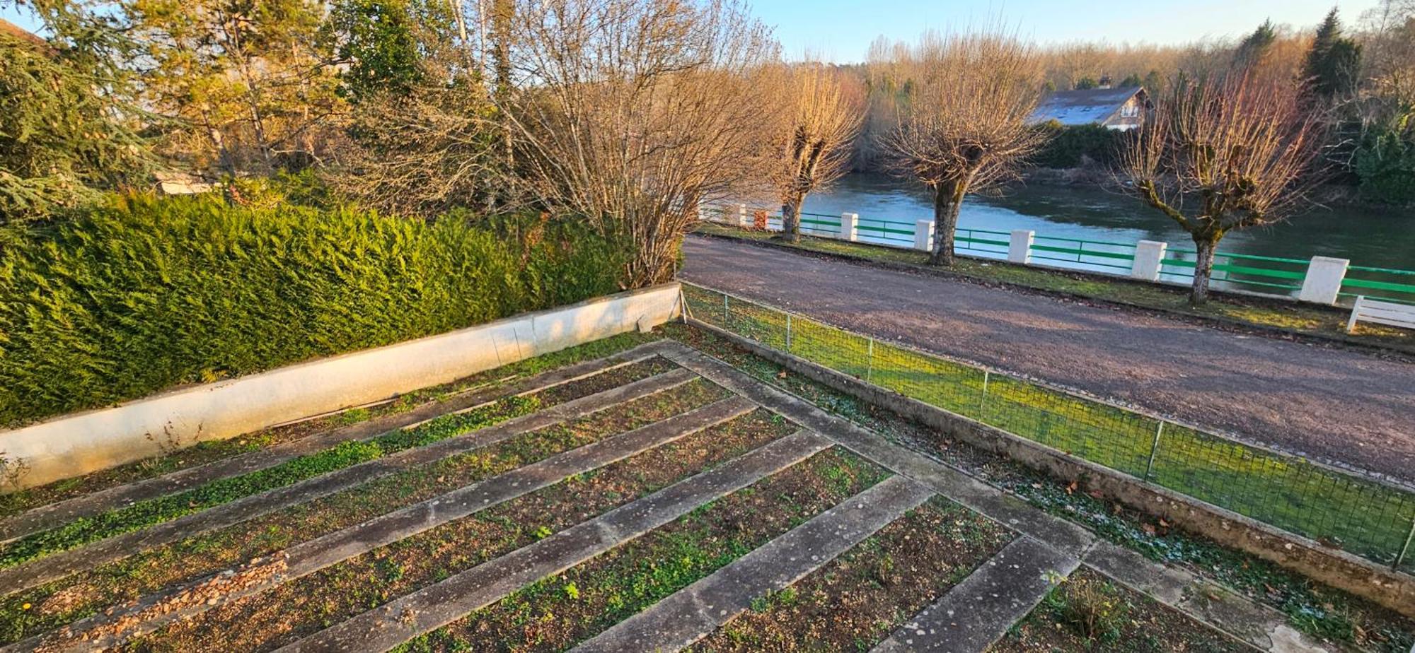 Pavillon Avec Jardin Clos Au Bord De L'Yonne Coulanges-sur-Yonne Kültér fotó